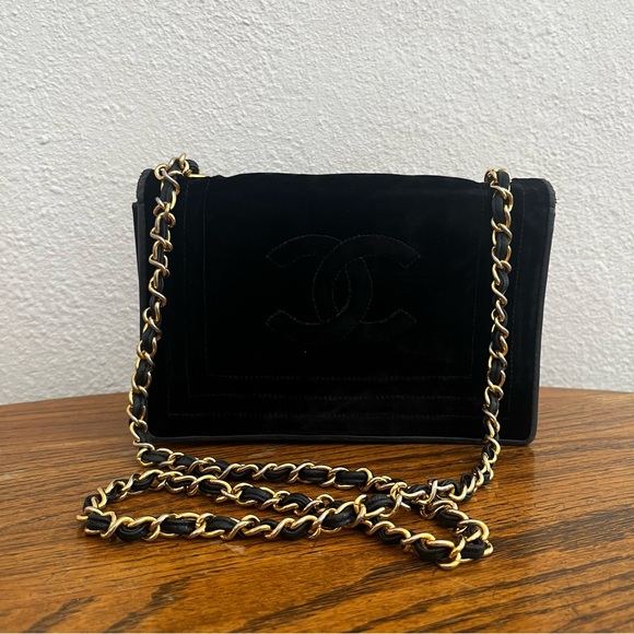 Rare Vintage Chanel Black Velvet Lambskin Chain Single Flap Shoulder Bag - Picture 2 of 16